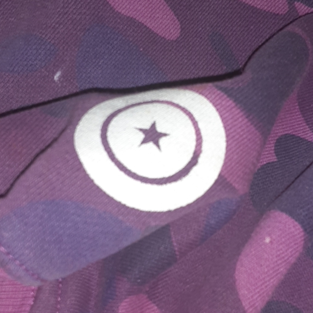 Bape - Picture 3 of 3